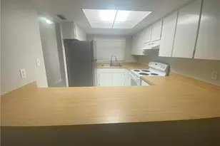 2258 Iris Way, Fort Myers, FL 33905 - Photo 7