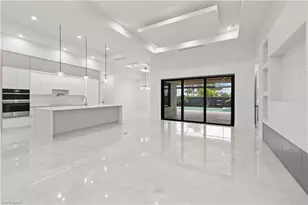 1118 Del Prado Blvd N, Cape Coral, FL 33909 - Photo 7