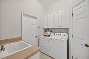1928 SE 20th Ln, Cape Coral, FL 33990 - Photo 33