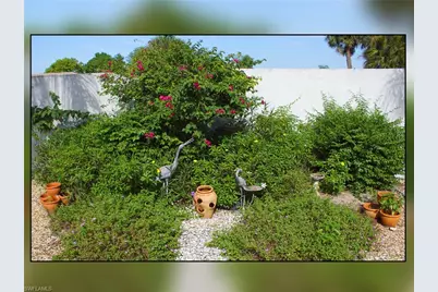 18409 Orangecrest Ct, Lehigh Acres, FL 33936 - Photo 9