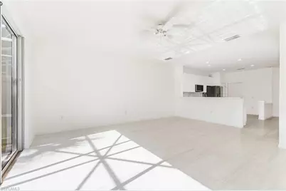 827 Hampton Cir #146, Naples, FL 34105 - Photo 13
