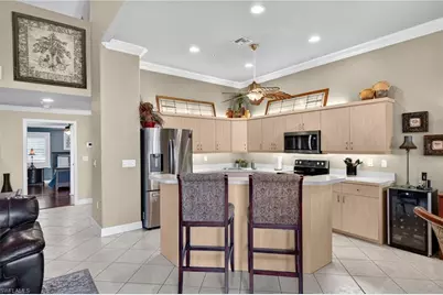 821 James St, Fort Myers, FL 33916 - Photo 9