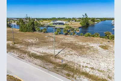 4011 Gulfstream Pkwy, Cape Coral, FL 33993 - Photo 3