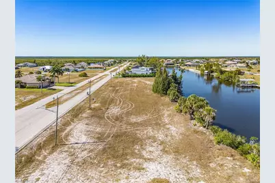 4011 Gulfstream Pkwy, Cape Coral, FL 33993 - Photo 5