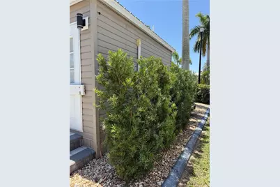 10323 Fire Flag Trl, Fort Myers, FL 33905 - Photo 33