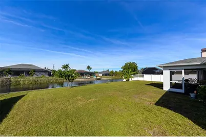 1324 SW 8th Pl, Cape Coral, FL 33991 - Photo 31