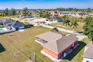 1909 NE 1st Pl, Cape Coral, FL 33909 - Photo 31