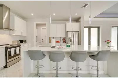 117 SE 4th St, Cape Coral, FL 33990 - Photo 5