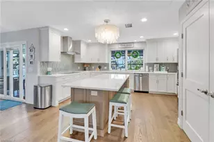 7842 Buccaneer Dr, Fort Myers Beach, FL 33931 - Photo 5