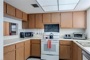 7056 Nantucket Cir, North Fort Myers, FL 33917 - Photo 17