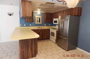 924 SE 24th Ave, Cape Coral, FL 33990 - Photo 7