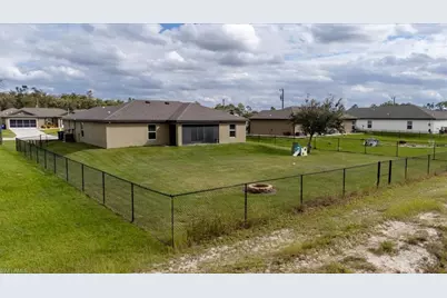 840 Youngreen Dr, Fort Myers, FL 33913 - Photo 41