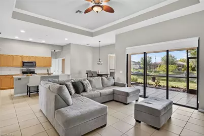 404 NE 18th Ave, Cape Coral, FL 33909 - Photo 9