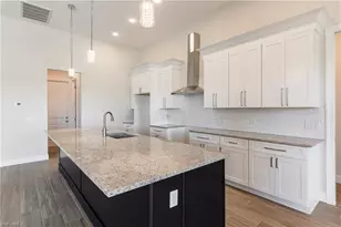 4403 SW 10th Ave, Cape Coral, FL 33914 - Photo 7