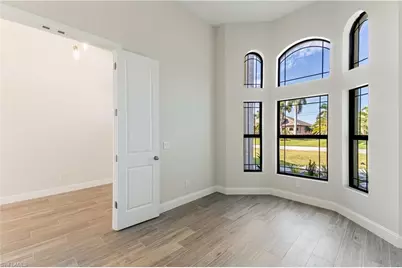 4403 SW 10th Ave, Cape Coral, FL 33914 - Photo 5