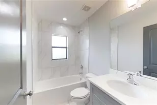 1315 NE 8th Pl, Cape Coral, FL 33909 - Photo 17
