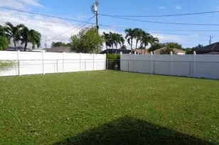 1139 SE 17th Terrace, Cape Coral, FL 33990 - Photo 13