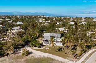 460 E Gulf Dr, Sanibel, FL 33957 - Photo 37