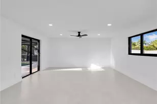 1365 Kingswood Ct, Fort Myers, FL 33919 - Photo 23