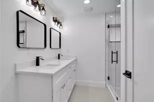 1365 Kingswood Ct, Fort Myers, FL 33919 - Photo 33