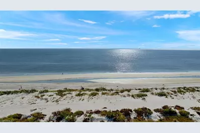 466 E Gulf Dr, Sanibel, FL 33957 - Photo 3