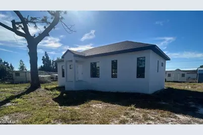 8190 Tolles Dr, North Fort Myers, FL 33917 - Photo 1