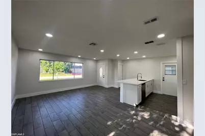 1109 Gifford Ave N, Lehigh Acres, FL 33936 - Photo 5