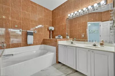 2574 SW 27th Pl, Cape Coral, FL 33914 - Photo 15