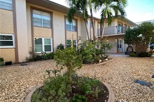 16881 Davis Rd, Fort Myers, FL 33908 - Photo 17