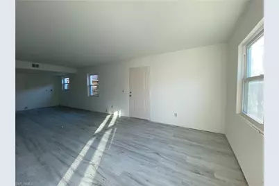 16881 Davis Rd #412, Fort Myers, FL 33908 - Photo 9