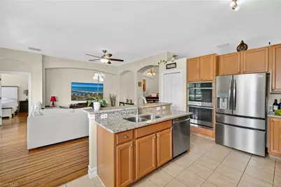 9174 River Otter Dr, Fort Myers, FL 33912 - Photo 7