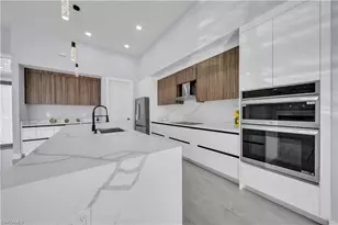 10 SW 35th Ave, Cape Coral, FL 33991 - Photo 7