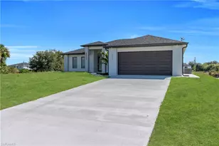 312 Pembroke St, Lehigh Acres, FL 33974 - Photo 3