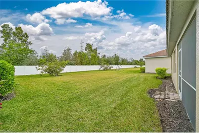 3052 Royal Gardens Ave, Fort Myers, FL 33916 - Photo 3