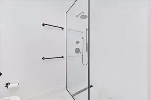 13033 Tall Pine Cir, Fort Myers, FL 33907 - Photo 19