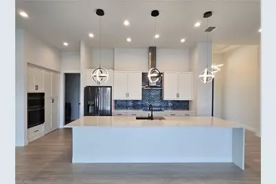 3102 SE 18th Pl, Cape Coral, FL 33904 - Photo 7