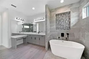 3102 SE 18th Pl, Cape Coral, FL 33904 - Photo 21