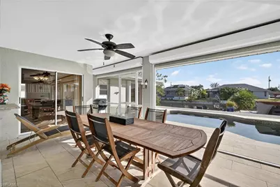 219 SE 1st Pl, Cape Coral, FL 33990 - Photo 23