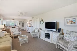 2079 Barkeley Ln, Fort Myers, FL 33907 - Photo 11