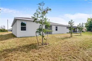 1150 NW 27th Pl, Cape Coral, FL 33993 - Photo 25