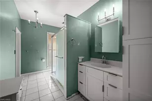 12430 McGregor Blvd, Fort Myers, FL 33919 - Photo 23