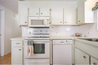 537 Palmer Blvd, North Fort Myers, FL 33903 - Photo 13