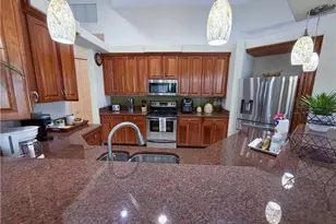 2501 SE 19th Pl, Cape Coral, FL 33904 - Photo 3