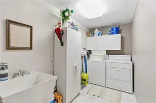 3527 SE 22nd Pl, Cape Coral, FL 33904 - Photo 15