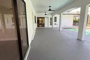 711 SE 33rd Terrace, Cape Coral, FL 33904 - Photo 5