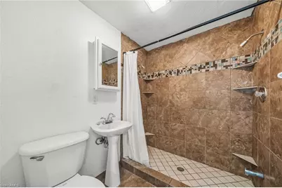290 Granada Blvd, Fort Myers, FL 33905 - Photo 15