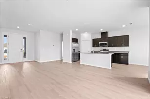 4010 NE 19th Pl, Cape Coral, FL 33909 - Photo 5