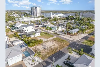 311 Bayland Rd, Fort Myers Beach, FL 33931 - Photo 3