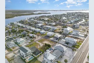 311 Bayland Rd, Fort Myers Beach, FL 33931 - Photo 11