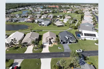 17581 Coconut Palm Ct, North Fort Myers, FL 33917 - Photo 5